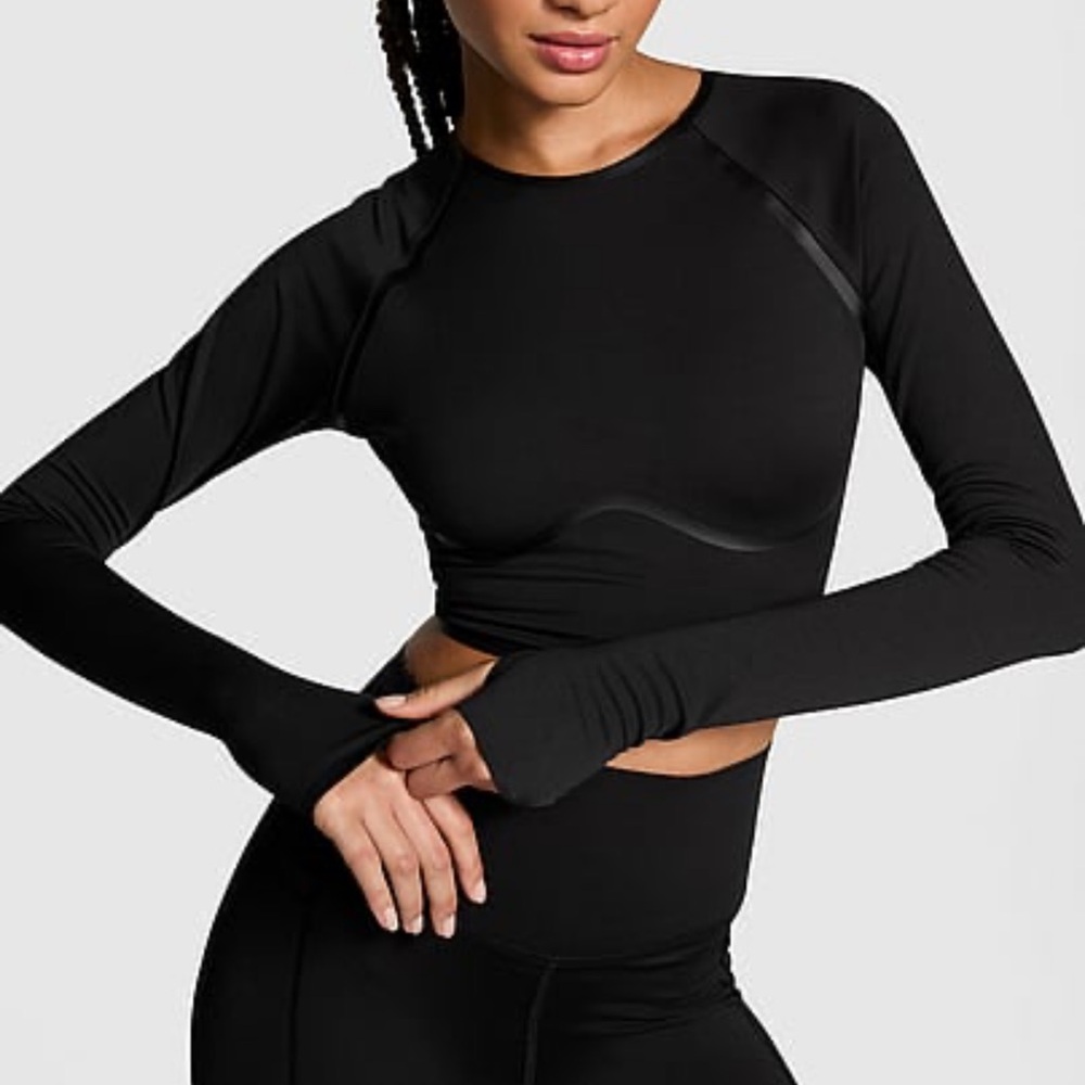 NWT Pink by Victoria’s Secret Black Relay Long Sleeve Women's Top Size S